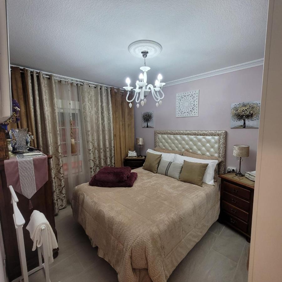Shared Accommodation A Room With A View Of The Garden Sevilla Exterior foto